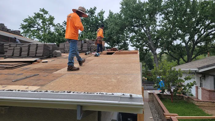 Macias Roofing Inc. Picture 4