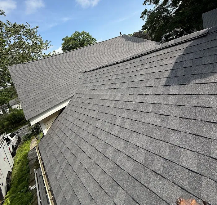 HARTS ROOFING Picture 2