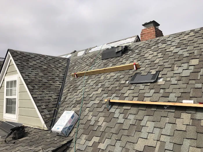 Tony's Roofing Picture 4