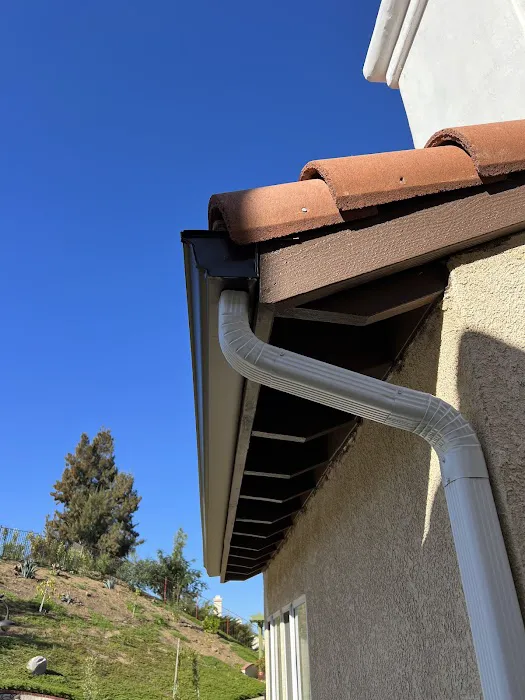 J B Rain Gutters Picture 3