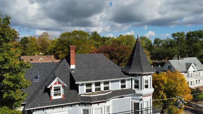 C and C Roofing LLC Picture 1