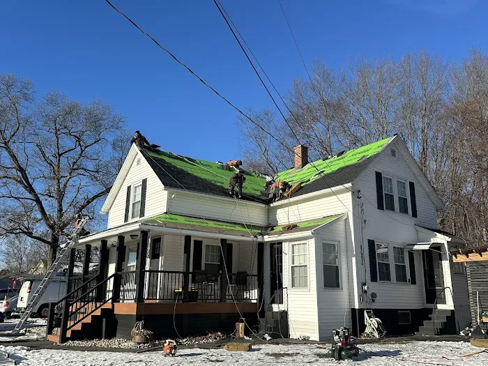 Adam Quenneville Roofing & Siding Picture 4