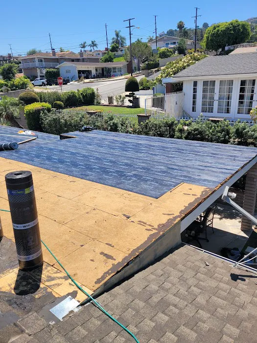Roofing Hands Renovations inc Picture 3