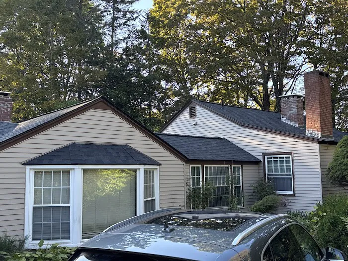 Adam Vaillancourt Roofing & Gutters Picture 6