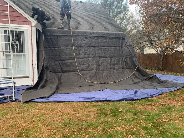 Adam Vaillancourt Roofing & Gutters Picture 9