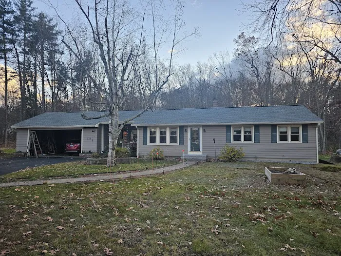 Joe's Roofing Construction Picture 5