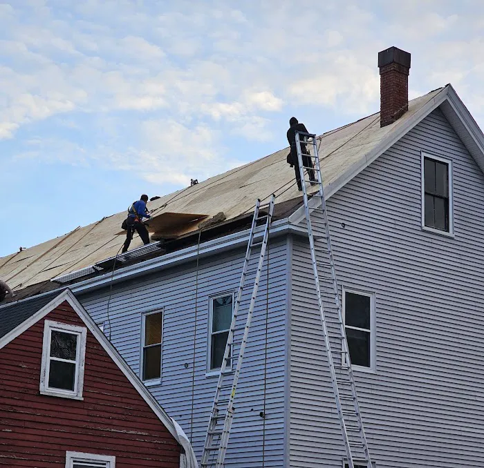 Mighty Dog Roofing of Southern New Hampshire Picture 1