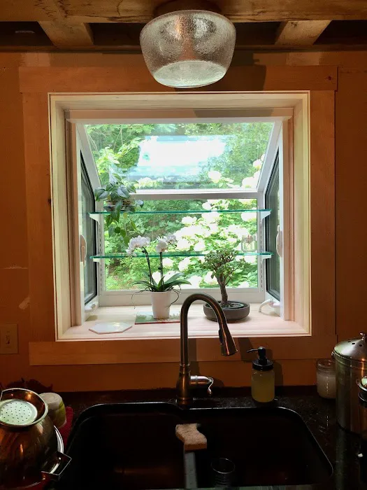 Team Vinyl and Roofing Co. Picture 10