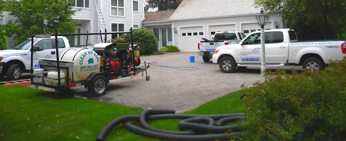 Clean My Roof LLC Picture 2