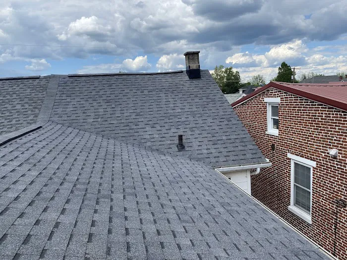 Ryan's Roofing Picture 1