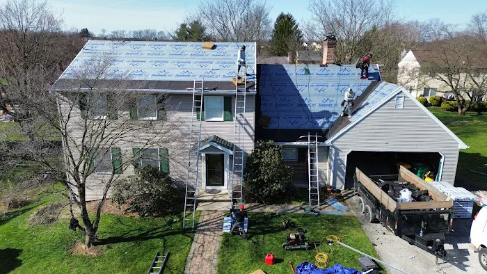 Ryan's Roofing Picture 9