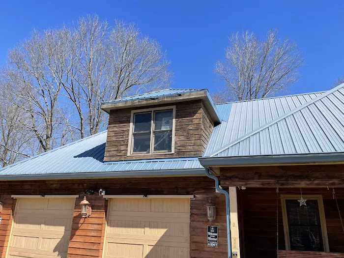 Bob & Son's Roofing Picture 2