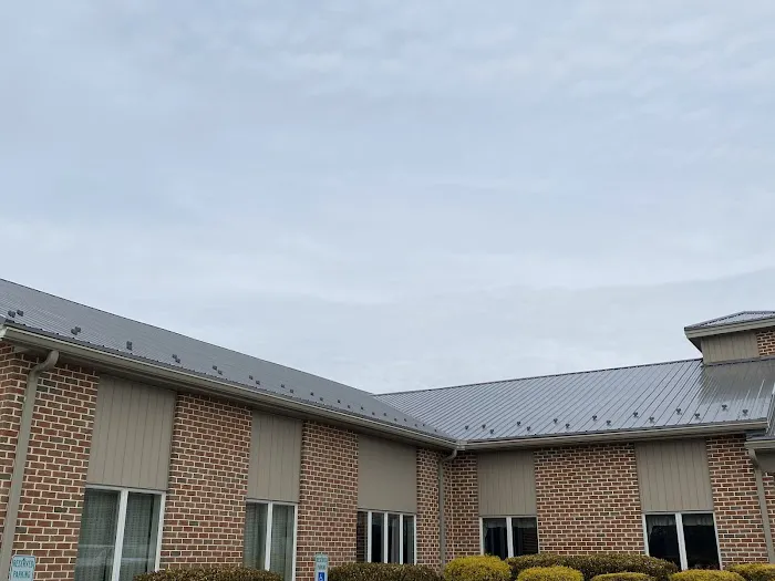 R & R Roofing/Rubber/Metal/Shingle Roofing Picture 5