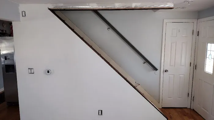 E.M.T. HOME IMPROVEMENT CO. Picture 3