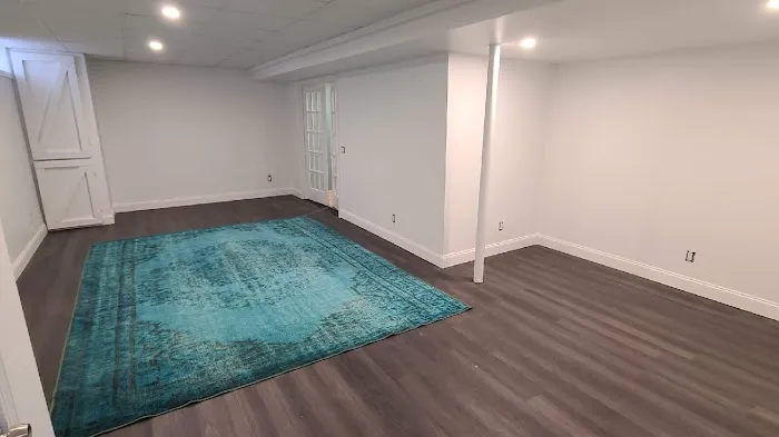 E.M.T. HOME IMPROVEMENT CO. Picture 2