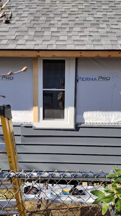 E.M.T. HOME IMPROVEMENT CO. Picture 7