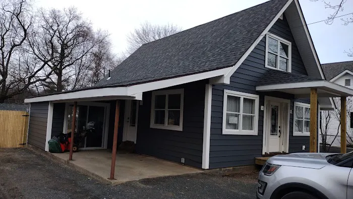 E.M.T. HOME IMPROVEMENT CO. Picture 10