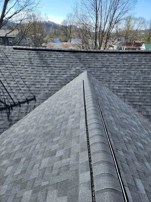Carstetter's Roofing & Siding LLC Picture 1