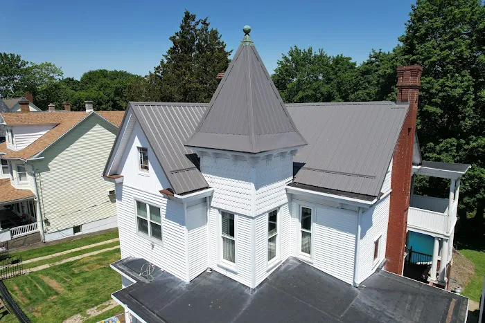 County Line Roofing LLC Picture 1