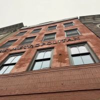 Wood & Wood Seamless Gutters ico