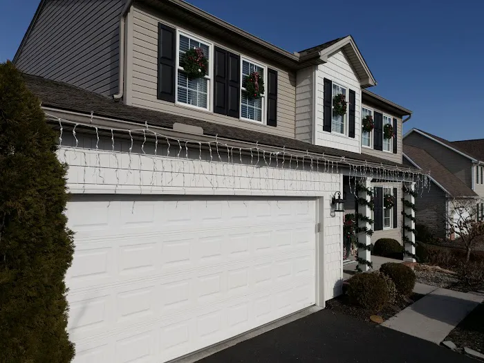 Marroquin Exteriors Picture 9