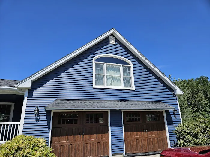 B's Roofing & Construction LLC Picture 1