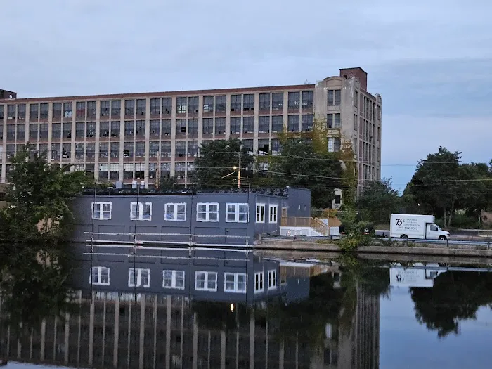 B's Roofing & Construction LLC Picture 2