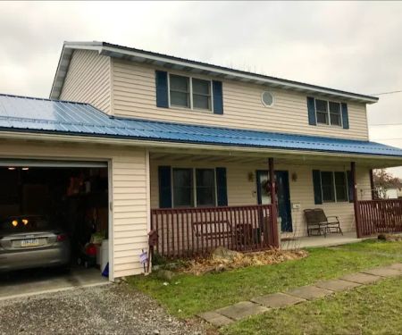 Troyer's Construction And Roofing