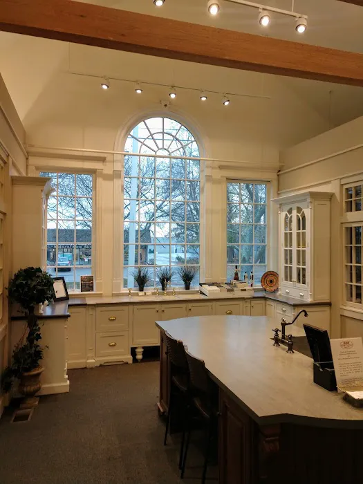 Ring's End Picture 6