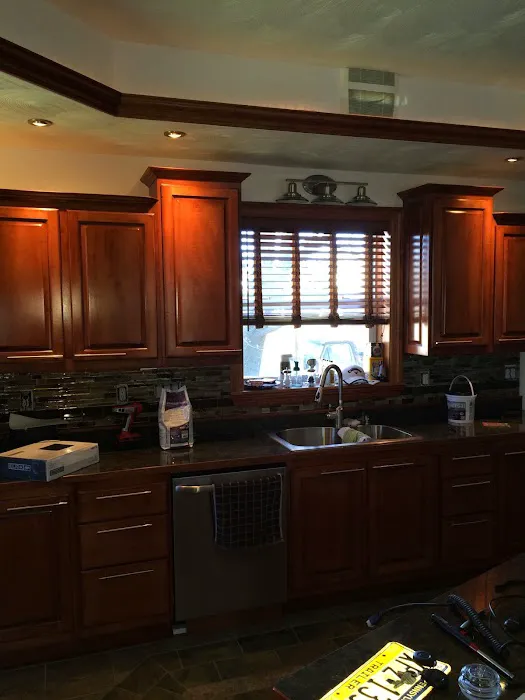 P-Varnish Contractors Picture 4