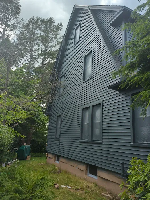 Vinyl & Aluminum Siding Rehab Picture 8