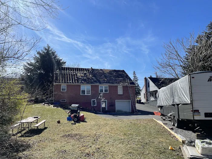 Blue Line Roofing & Exteriors Picture 5