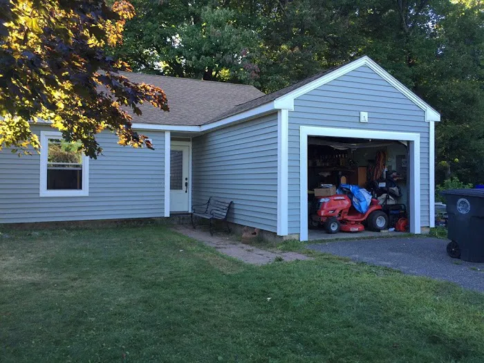 ILIR'S CONSTRUCTION LLC - Roofing, Masonry, Siding And Remodeling Services Picture 2