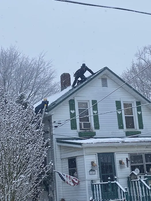 Miller's Roofing & Siding Picture 8