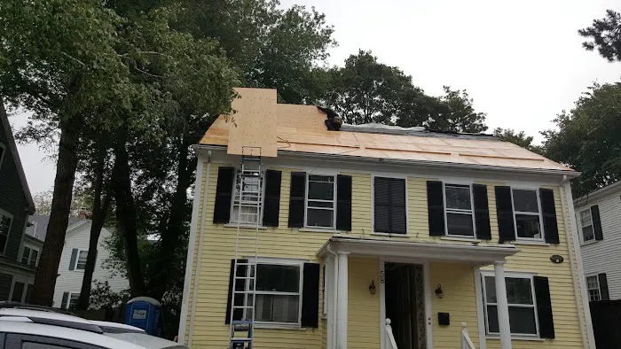 Piper Roofing & Vinyl Siding Picture 1
