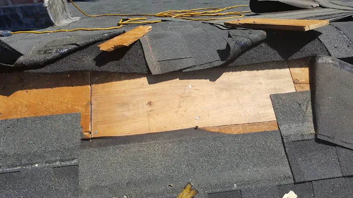 Piper Roofing & Vinyl Siding Picture 9