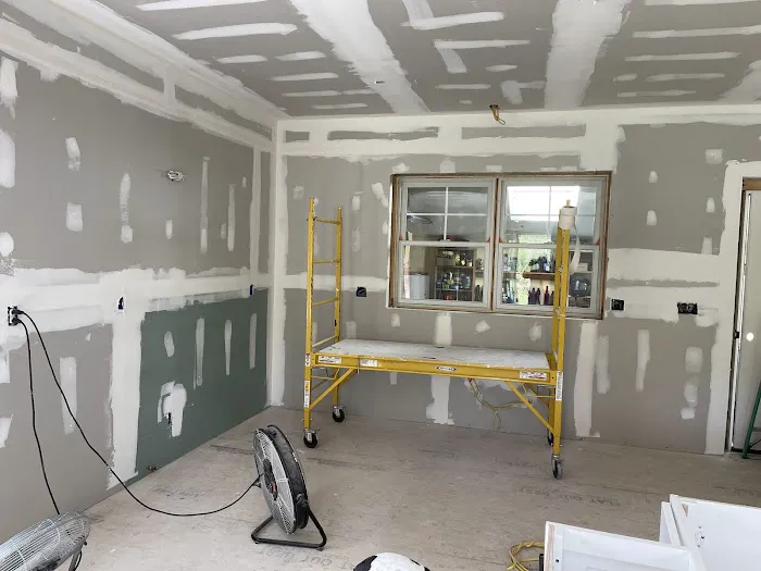 EW CARPENTRY Picture 3