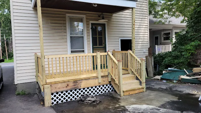 Custom Contractors Picture 2