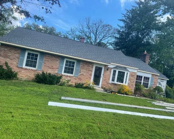 Hermy's Roofing and Construction Services LLC Picture 4