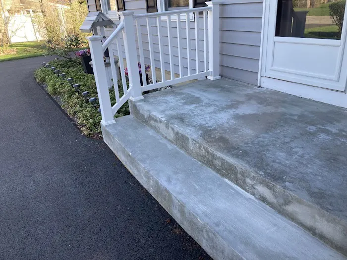 I Know a Guy Picture 9