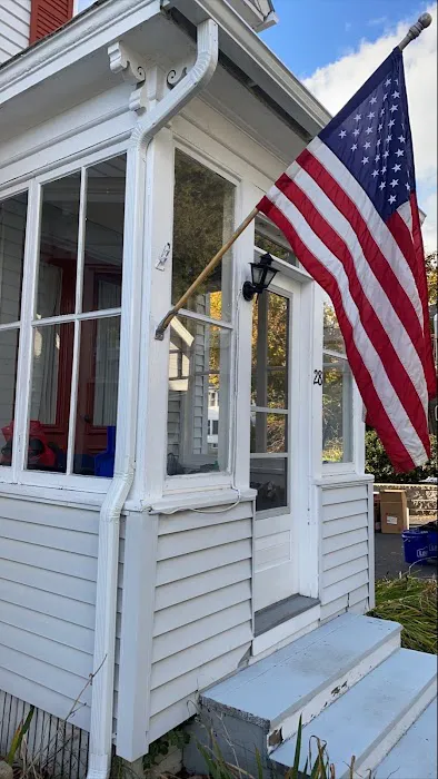 Central N.H. Gutter Services Picture 5