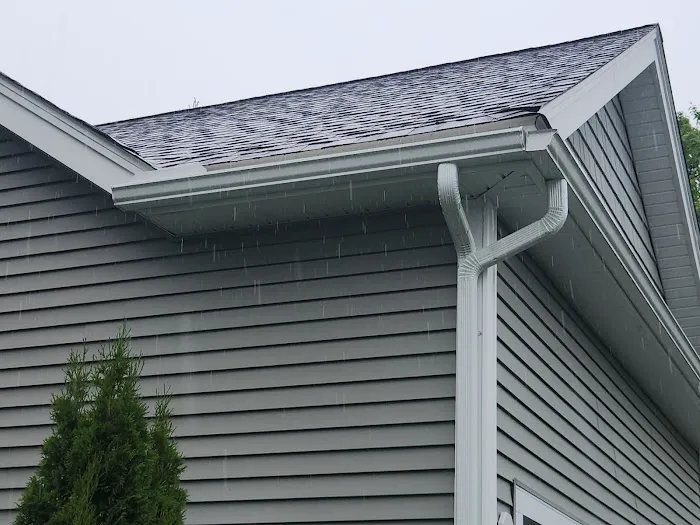 Central N.H. Gutter Services Picture 6