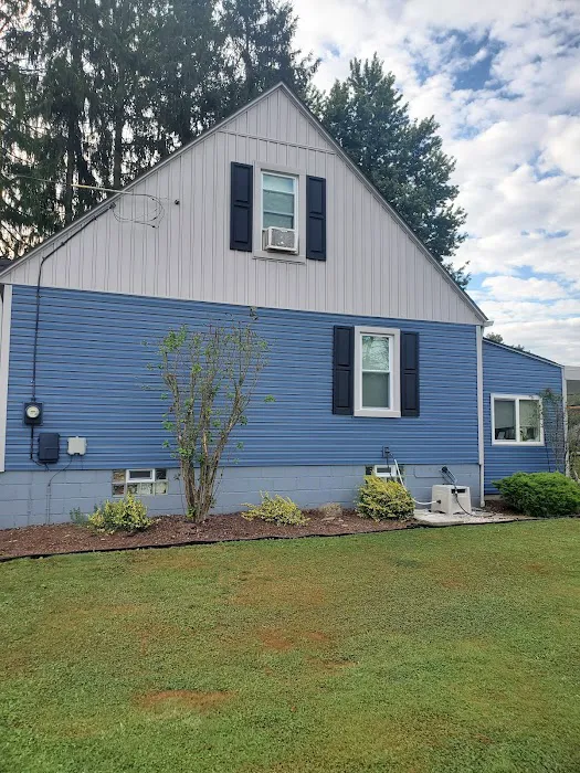 Whalen Exteriors Picture 1