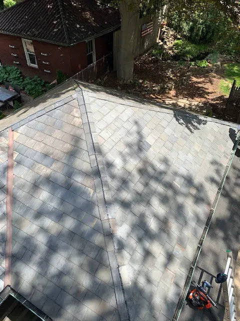 Roberts Roofing Co. Picture 10