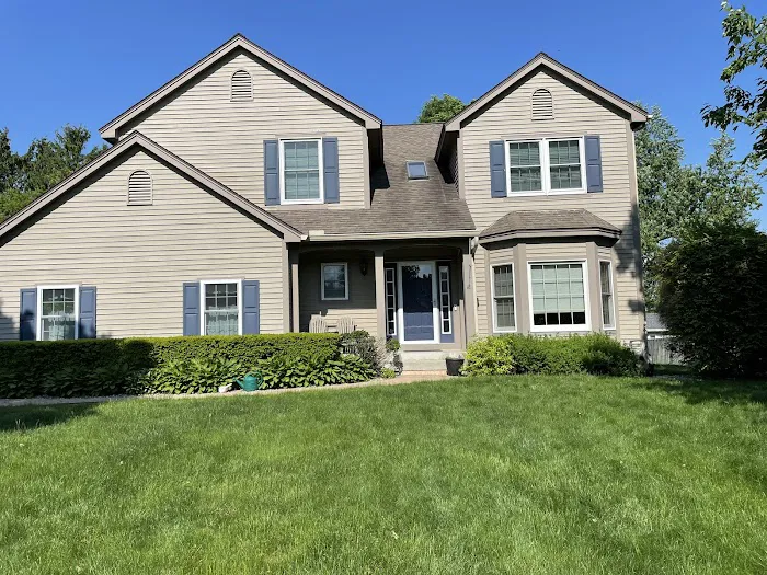 1st Choice General Contracting - Albany Seamless Gutters & Roofing Picture 2