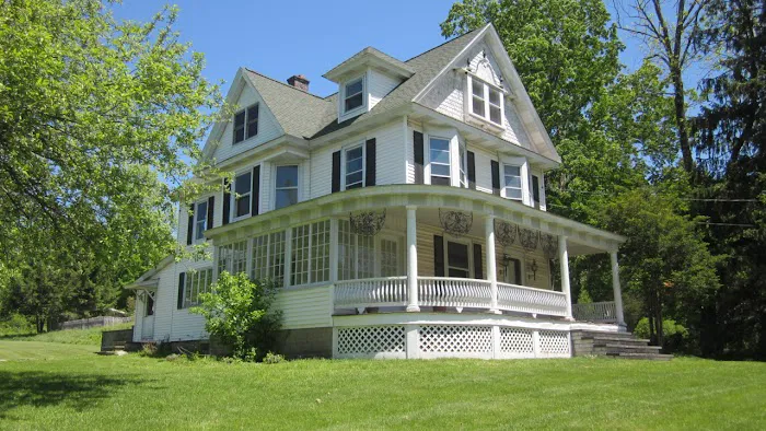 SOS Roofing and Siding Picture 10