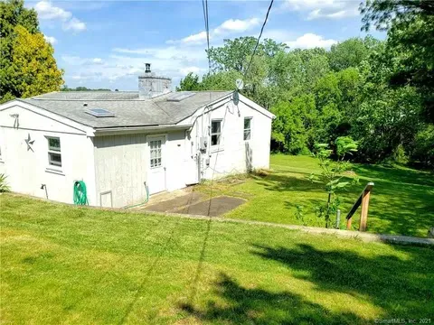 Girardi's Restoration Picture 2