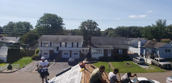 Girardi's Restoration Picture 3