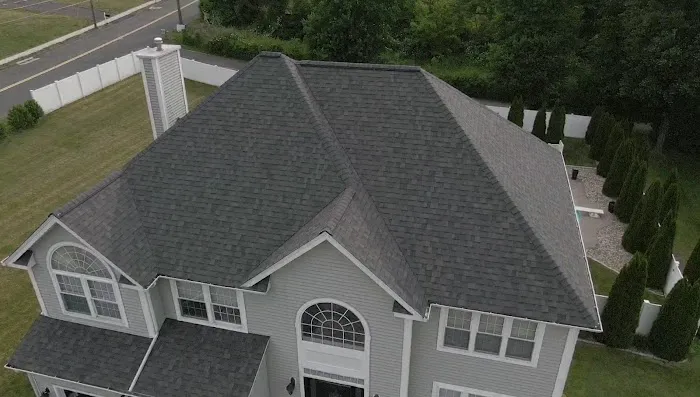 BEST CONNECTICUT ROOFING LLC Picture 1