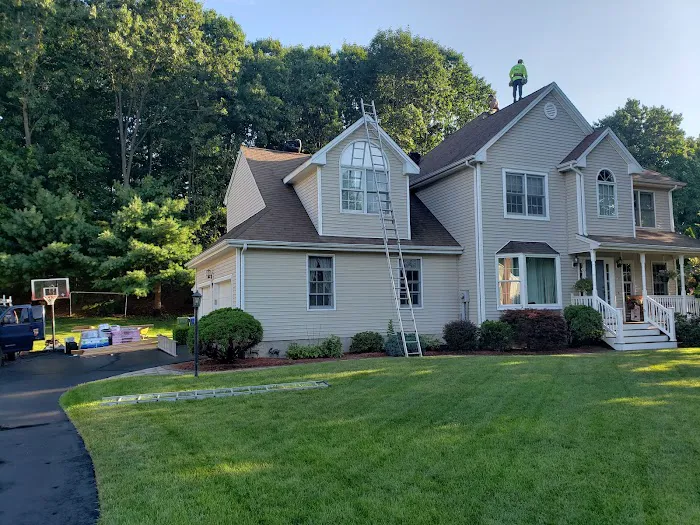 BEST CONNECTICUT ROOFING LLC Picture 3